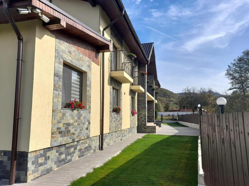 Pensiunea Eden Budureasa Exterior foto